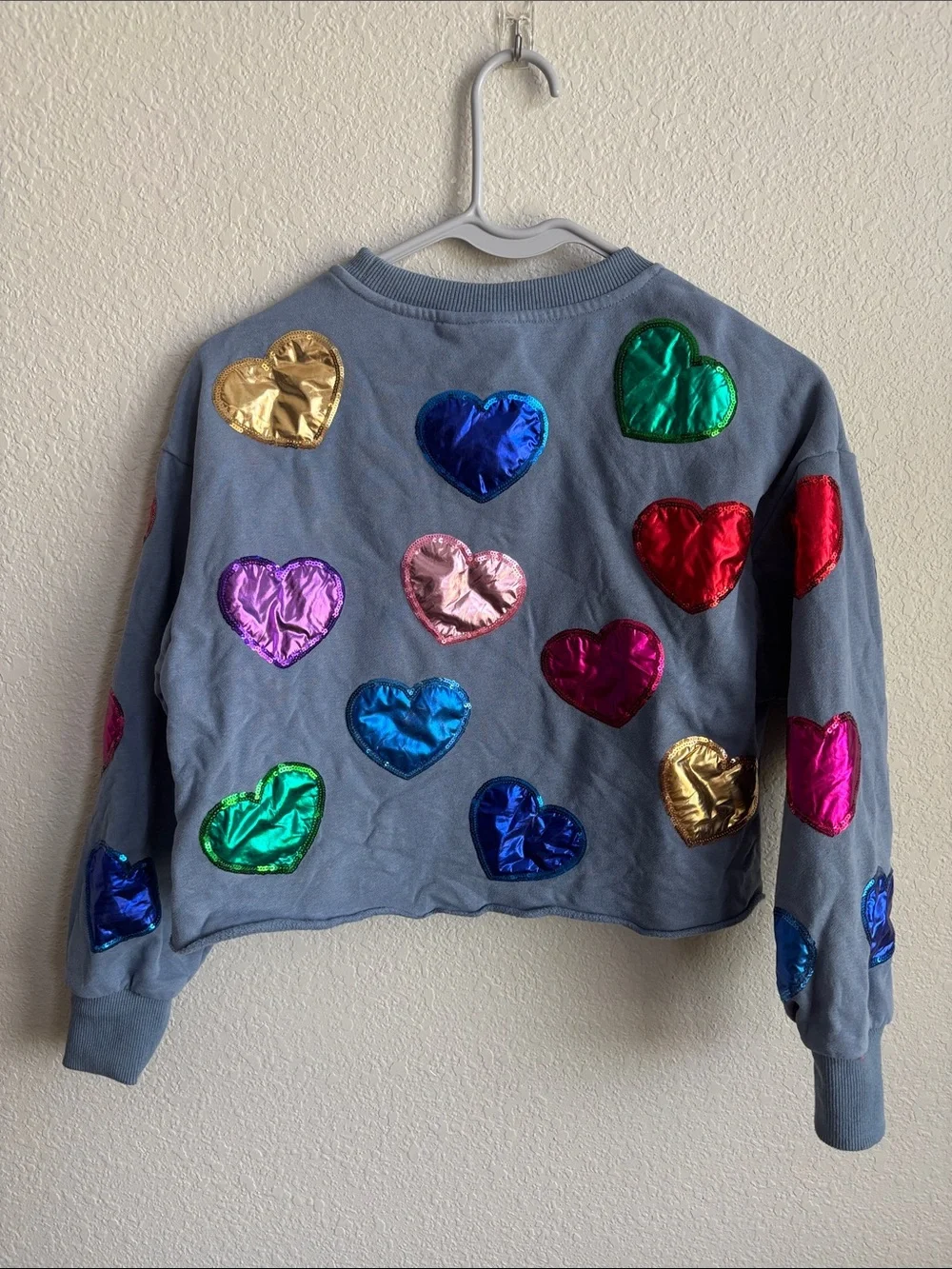 QUEEN OF SPARKLES Girls Dusty Blue Rainbow Foil Heart Crew Neck size Medium - Picture 8 of 8